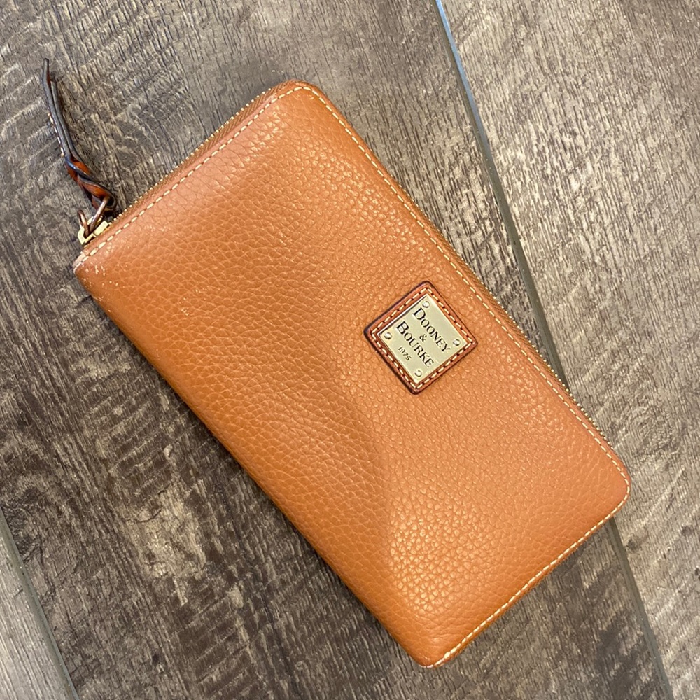 DOONEY & BOURKE Pebble Grain Large Zip Around Wallet